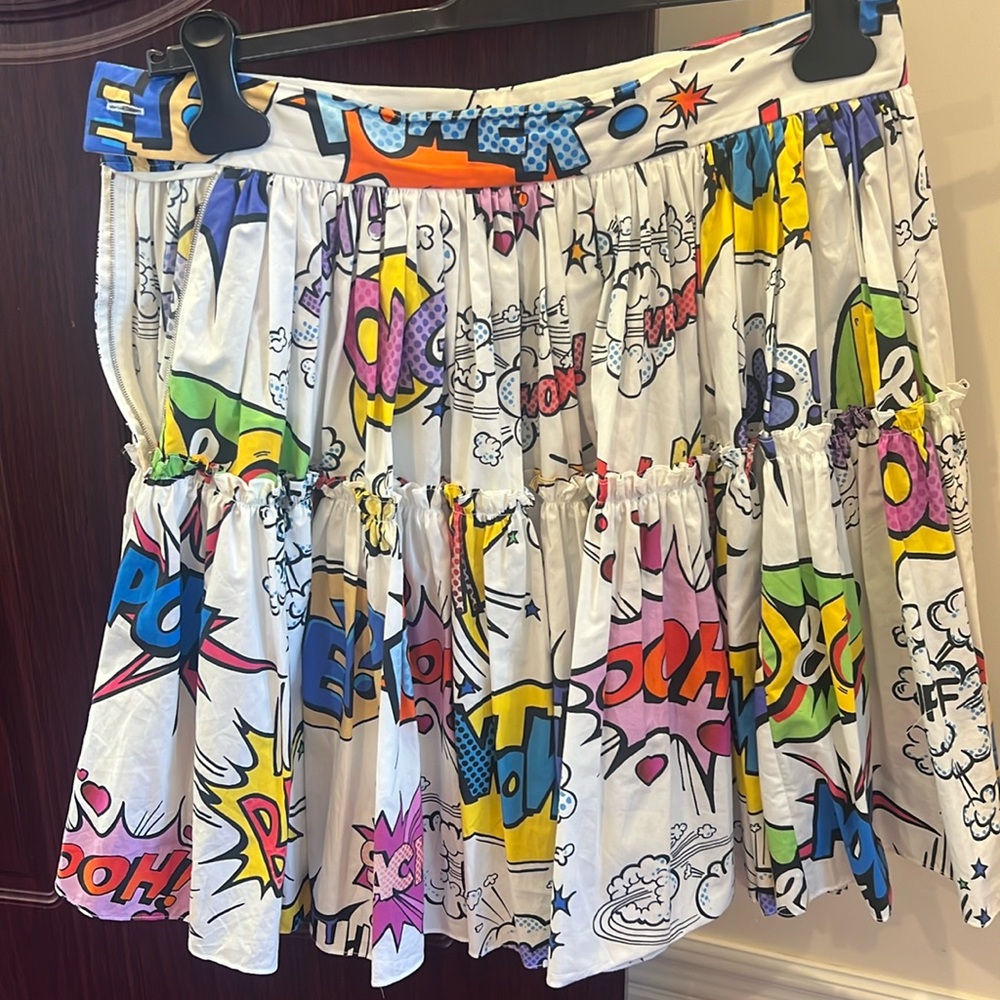 Dolce and Gabbana Italy Tiered Comic print skirt size 44